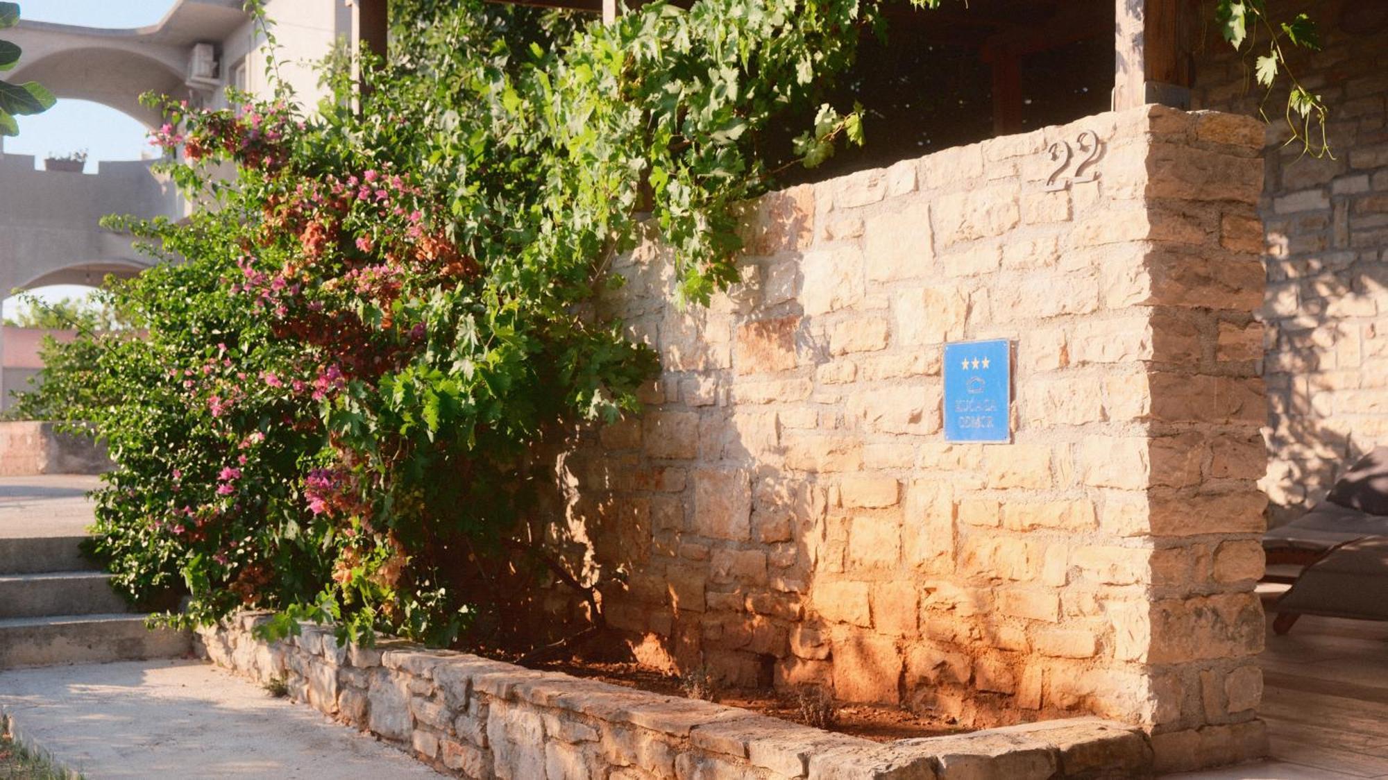 Kamena Kuca Mamma Mia Villa Sukosan Exterior photo
